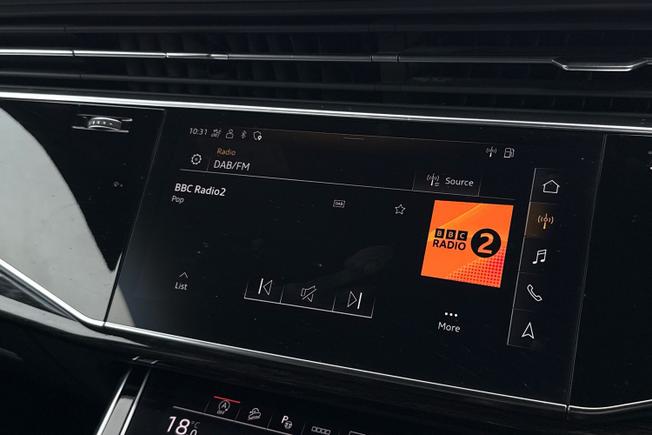 Audi Q8 Photo 13