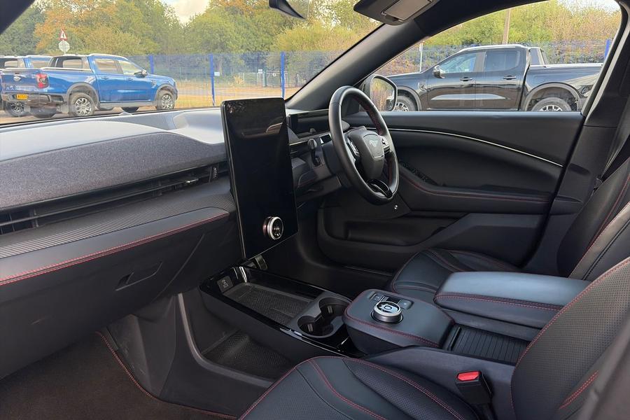 Ford Mustang Mach-E Photo autoimg-297b9cf3fc14cb43facc69dd2a2818152d313270.jpg