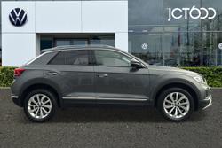 VOLKSWAGEN T-Roc Photo 4