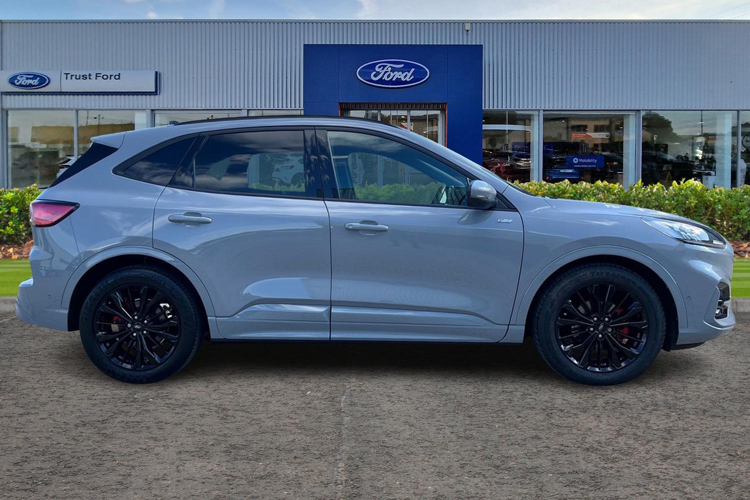 Ford KUGA Photo 2