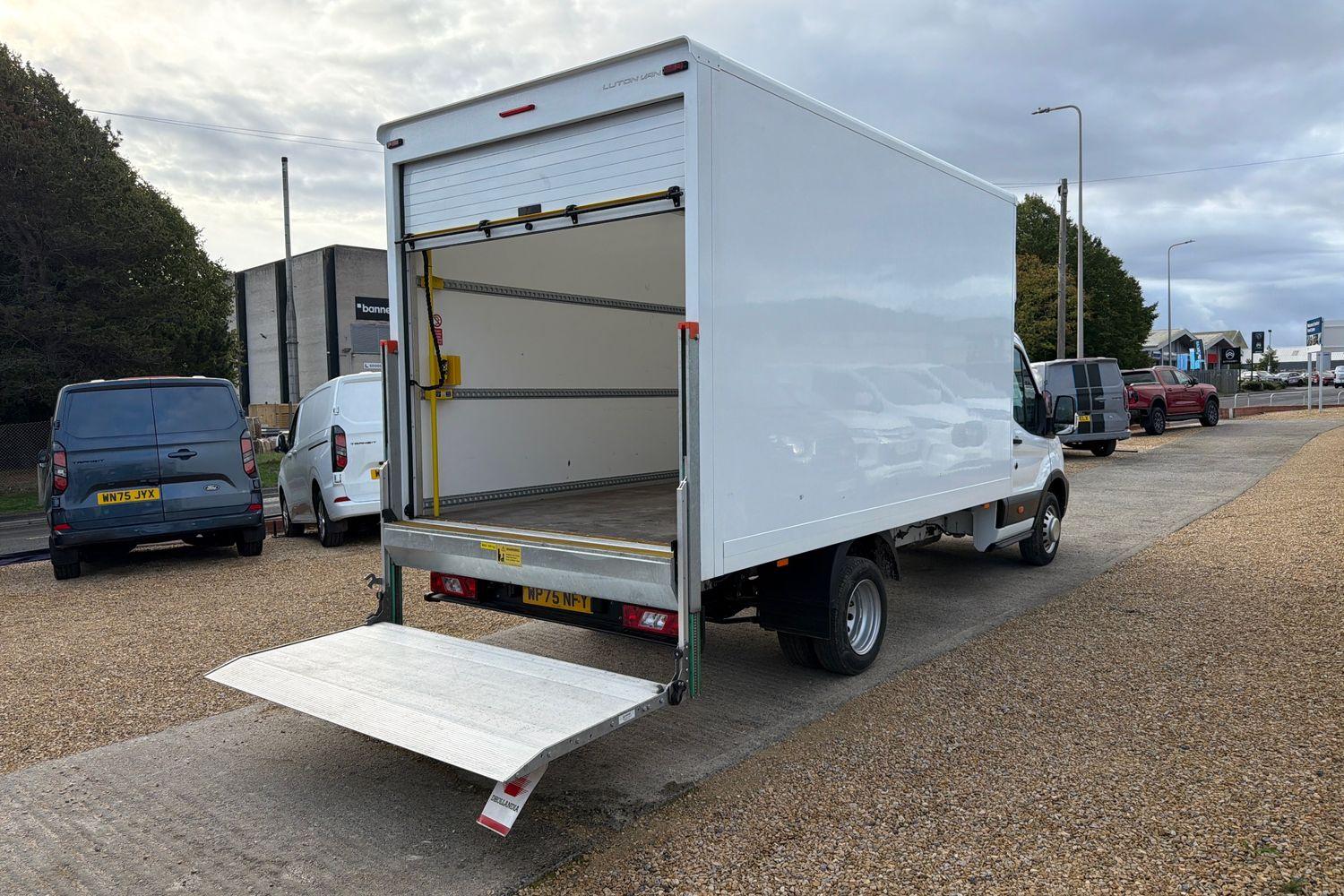 Ford TRANSIT Photo 6