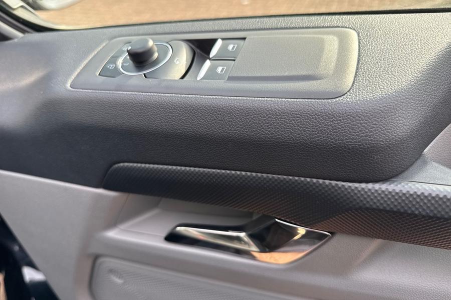 Ford TRANSIT CUSTOM Photo autoimg-298b765cd325b63b0c09e9feee0a14d36164c4f2.jpg