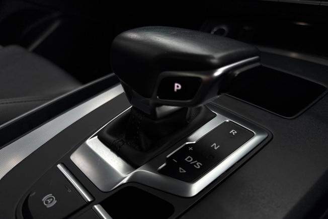 AUDI Q5 Photo 22