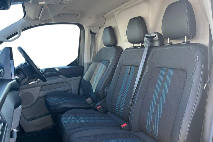 Ford E-Transit Custom Photo autoimg-298ee5c2dbd53038eb98c3eb9be60e7ee36b34ea.jpg