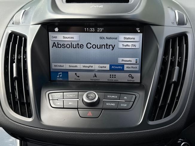 FORD Kuga Photo 13