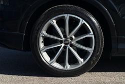 Audi Q4 e-tron Photo 5