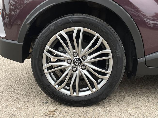 TOYOTA C-Hr Photo 5