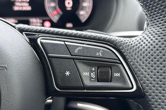 AUDI Q2 Photo 17