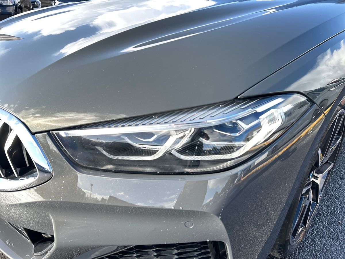 BMW 8 Series Photo 16
