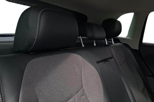 VOLKSWAGEN Tiguan Photo 9