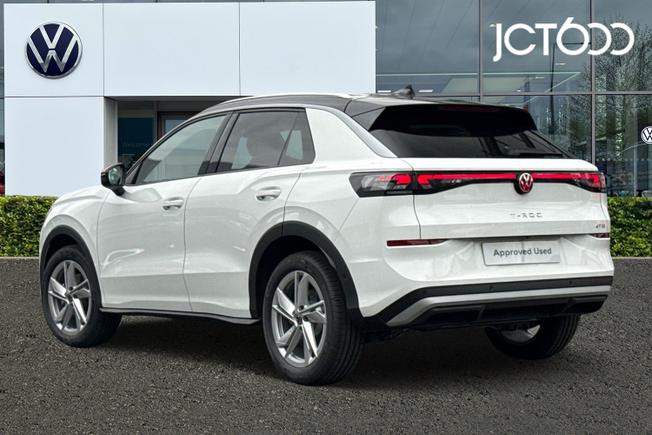 VOLKSWAGEN T-Roc Photo 3