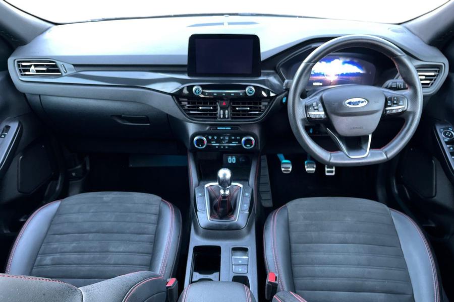 Ford KUGA Photo autoimg-29aad4a80f241a80c9f0fe68d5ae6927a9978f4c.jpg
