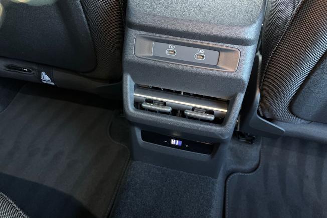 AUDI Q3 Photo 39