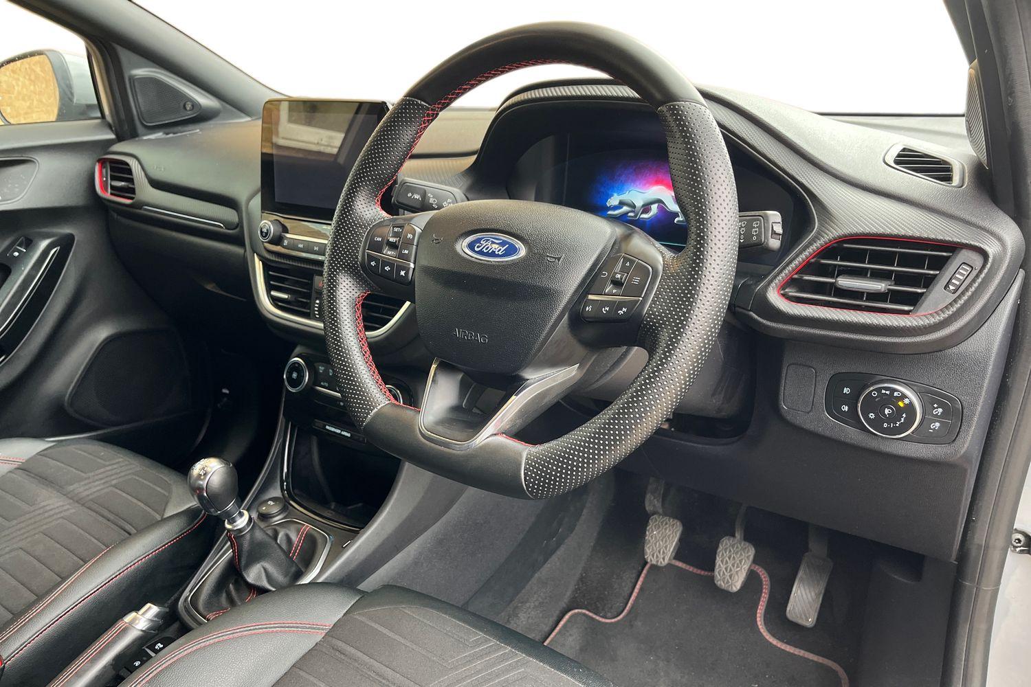Ford PUMA Photo 8