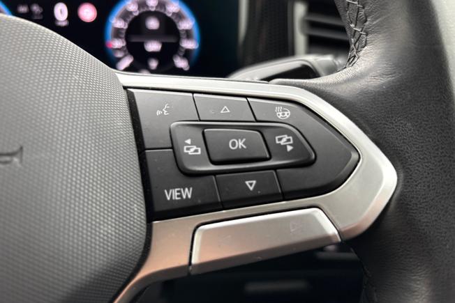 VOLKSWAGEN Tiguan Photo 17