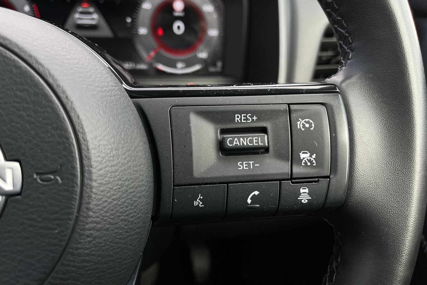 Nissan QASHQAI Photo 24