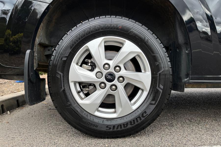 Ford TRANSIT CUSTOM Photo autoimg-29bb9bf417bdaf083cb30b86defe44f779eca30d.jpg
