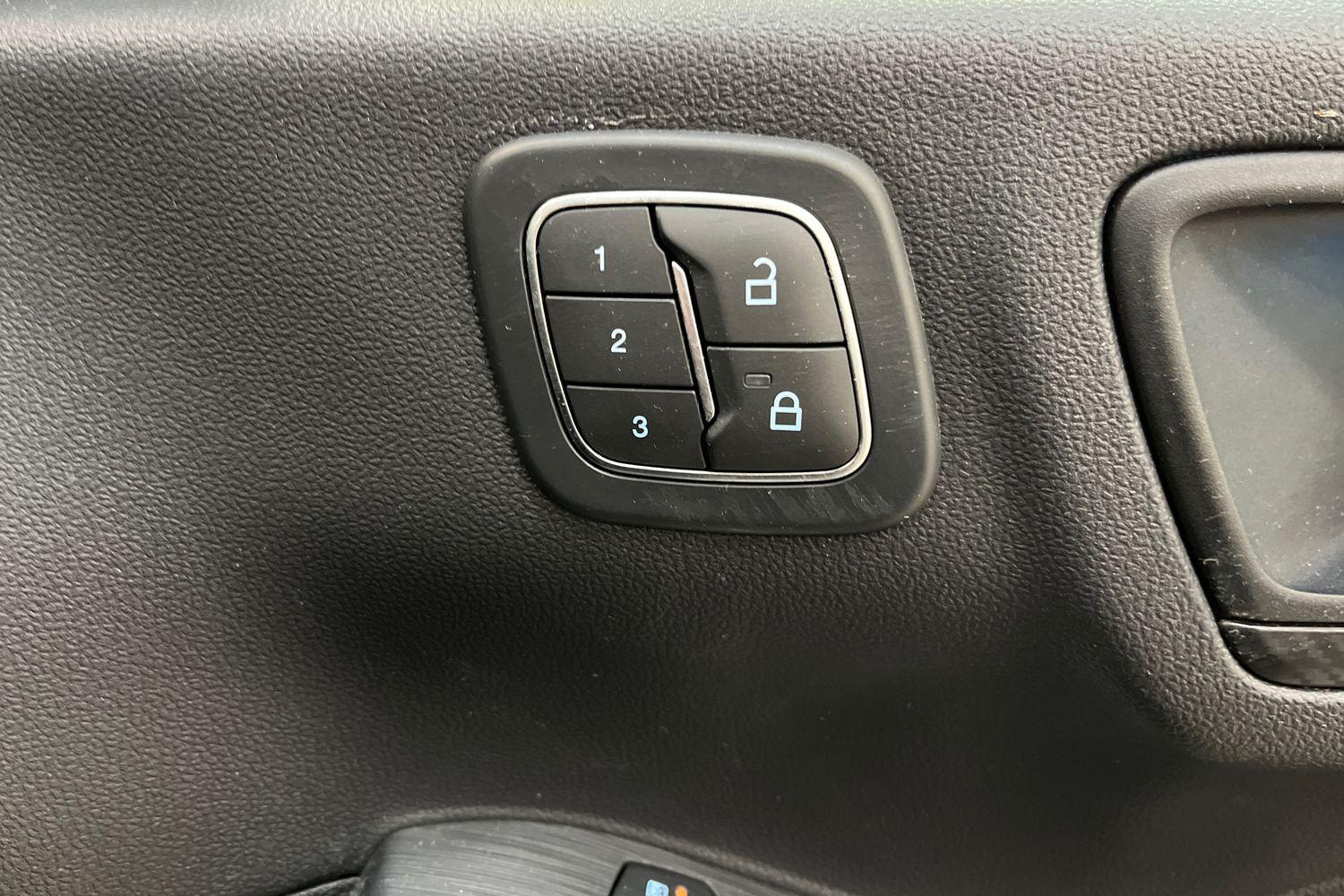 Ford Kuga Photo 25