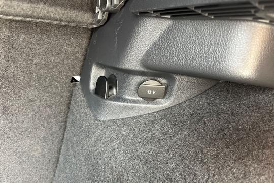 Volkswagen Golf Photo autoimg-29bca0007e6bdcc0535763ca298b3058d19df022.jpg