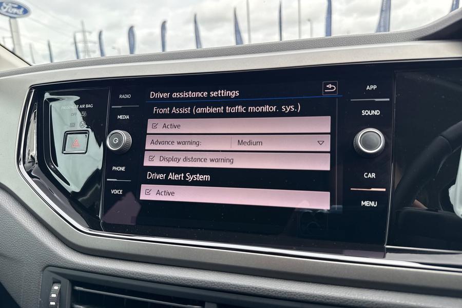 Volkswagen POLO Photo autoimg-29c045f43bf4ec142929e7b16c9e020ec2cca327.jpg