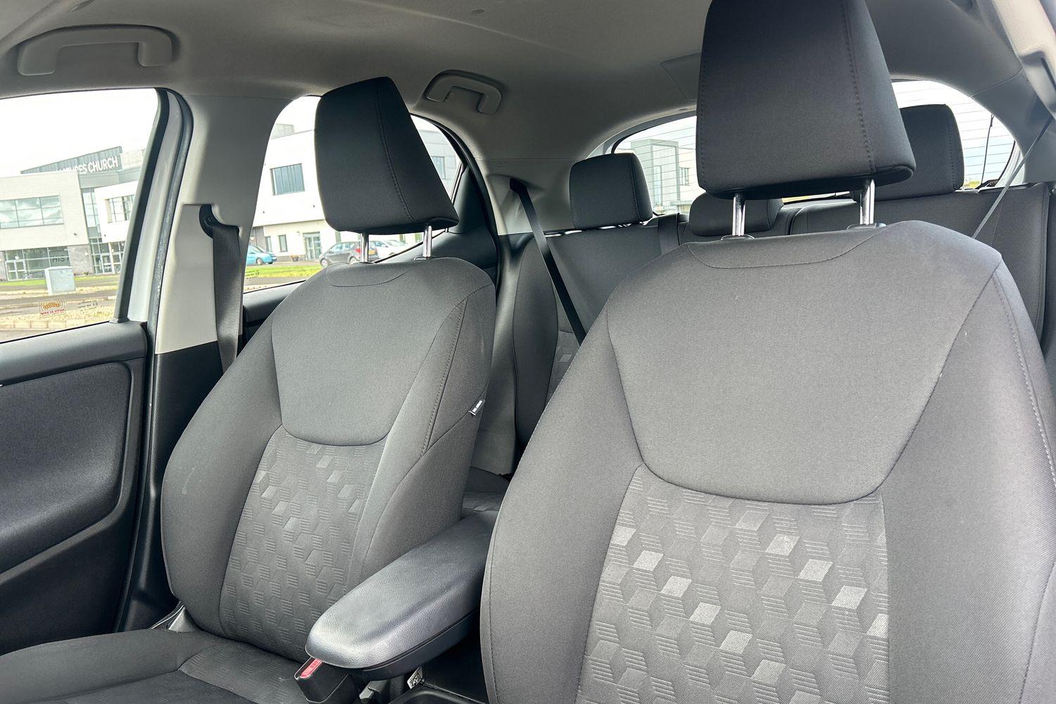 Toyota YARIS Photo 18