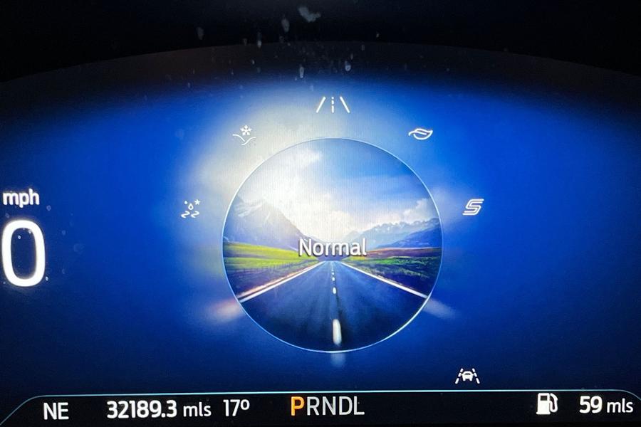Ford KUGA Photo autoimg-29c6ffb32432d1cc1dc111ca516a6881c4a8e886.jpg