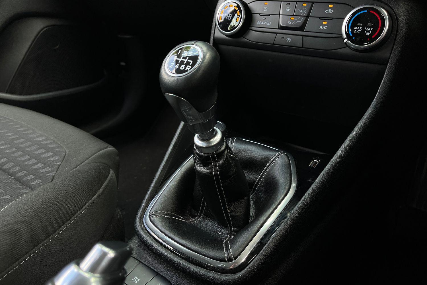 Ford Fiesta Photo 33
