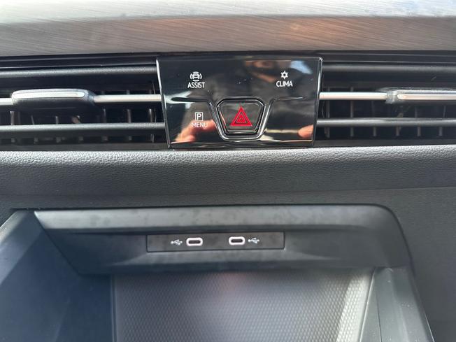 Volkswagen Golf Photo 36
