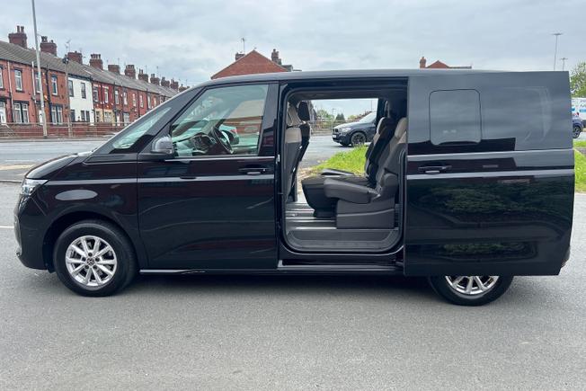 VOLKSWAGEN Multivan Photo 48