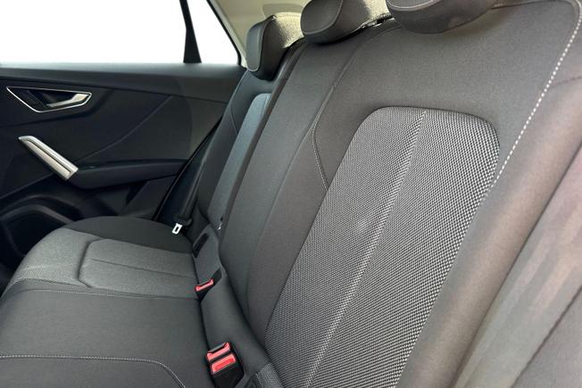AUDI Q2 Photo 9