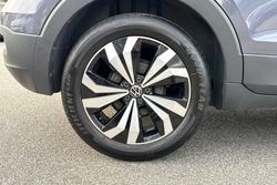 VOLKSWAGEN T-Cross Photo 5
