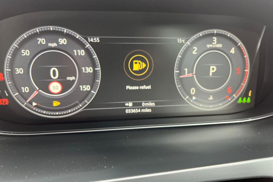Jaguar E-PACE Photo autoimg-29e3d60bbe641c812e6e04eb569c7e0584b475c3.jpg