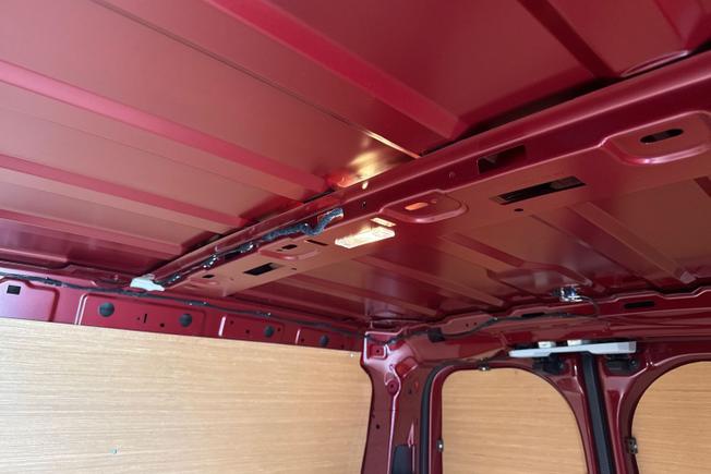 VOLKSWAGEN Caddy Photo 22