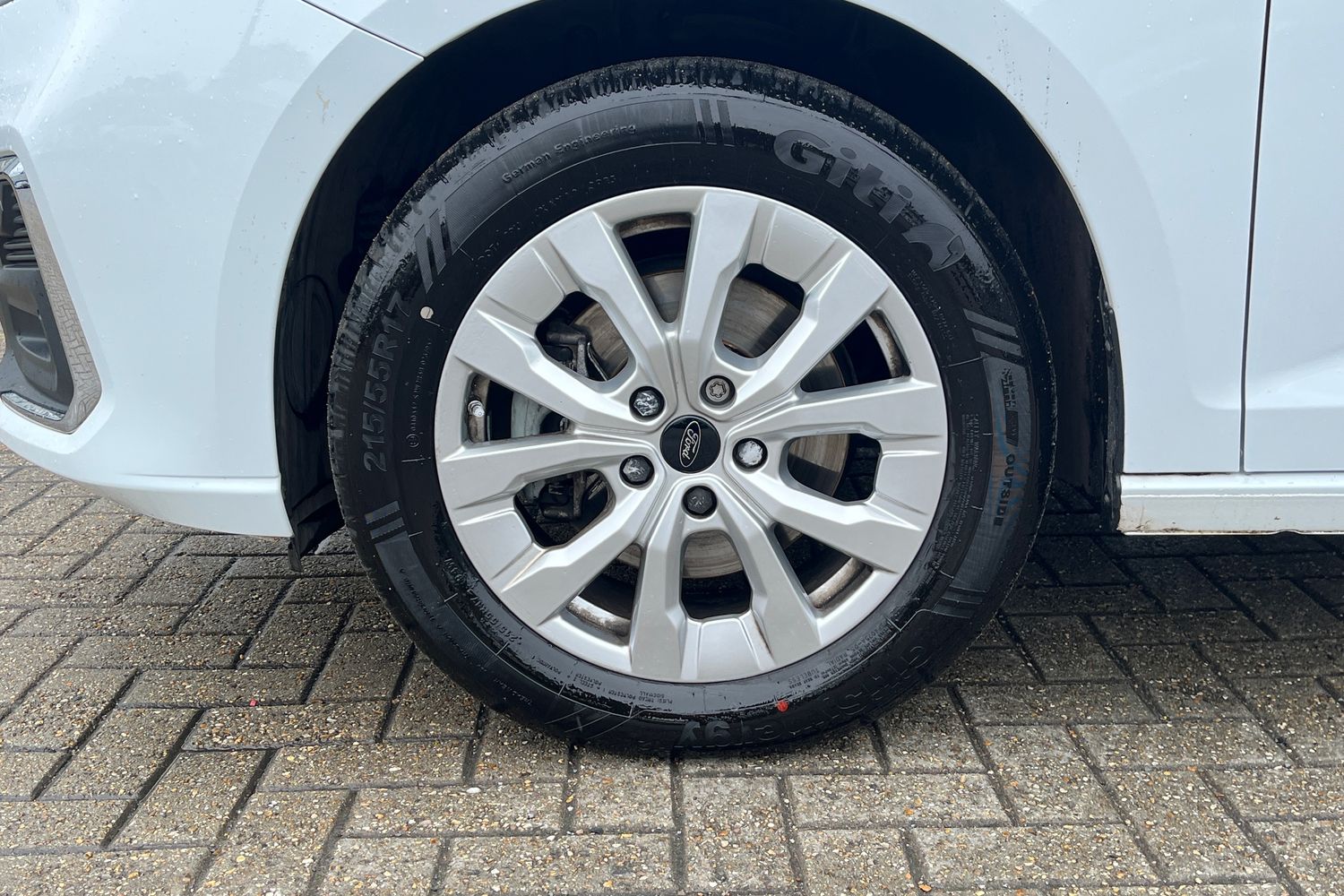 Ford TRANSIT CONNECT Photo 19
