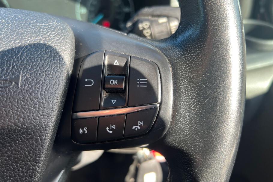 Used FORD TRANSIT CUSTOM YR70ZBN 33