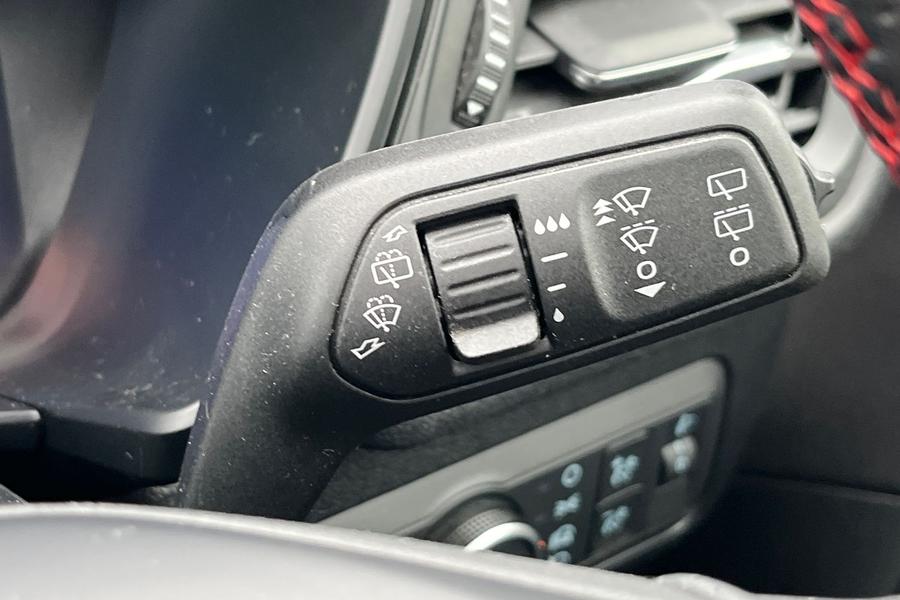 Ford Kuga Photo autoimg-29f20e6306da25db5f26455a1b42becd5acd7600.jpg