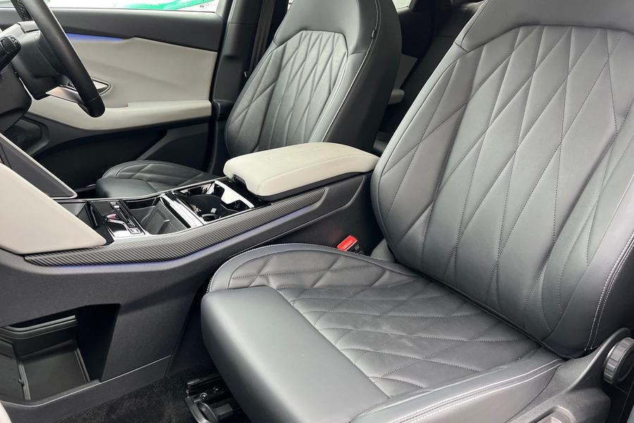 Ford Explorer Photo autoimg-29f74fe46aab472f819557d1f7c5aa4f8aa79fb7.jpg