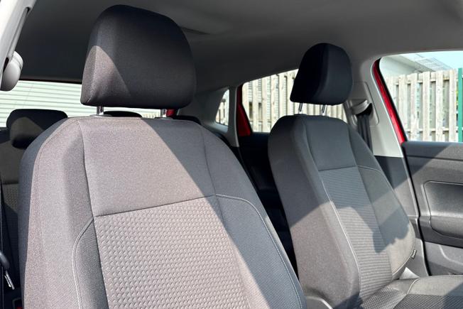 VOLKSWAGEN Polo Photo 27