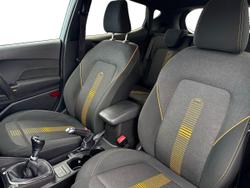 FORD Fiesta Photo 2
