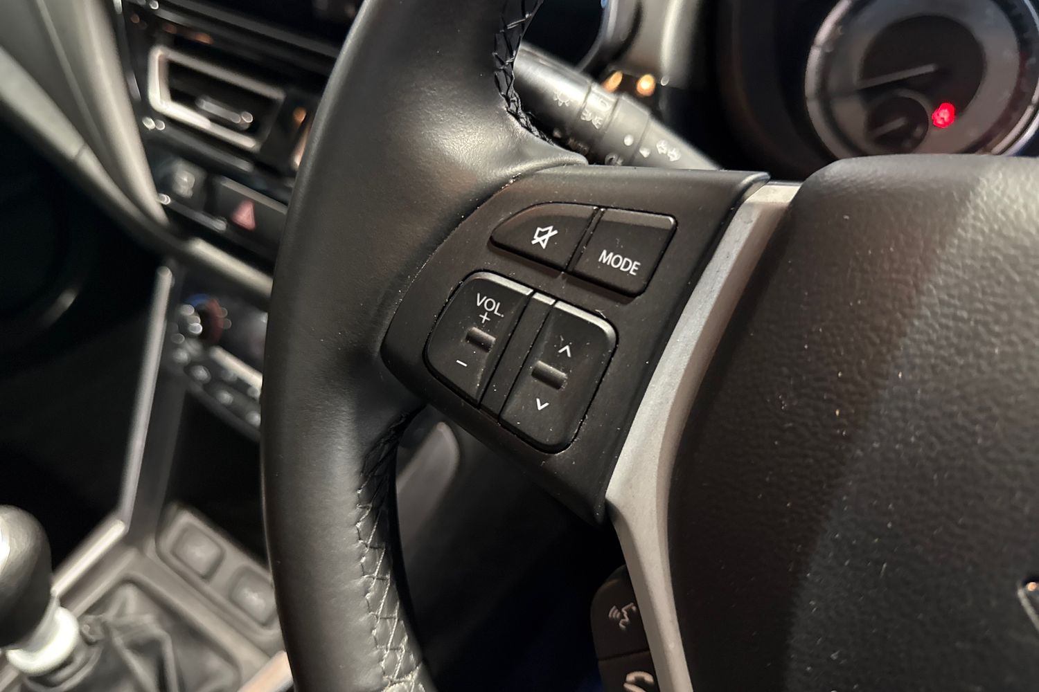 Suzuki S-Cross Photo 27