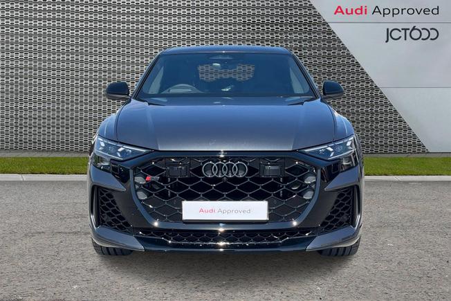 AUDI Rsq8 Photo 8
