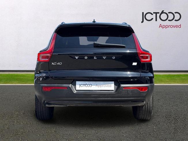 VOLVO Xc40 Photo 7
