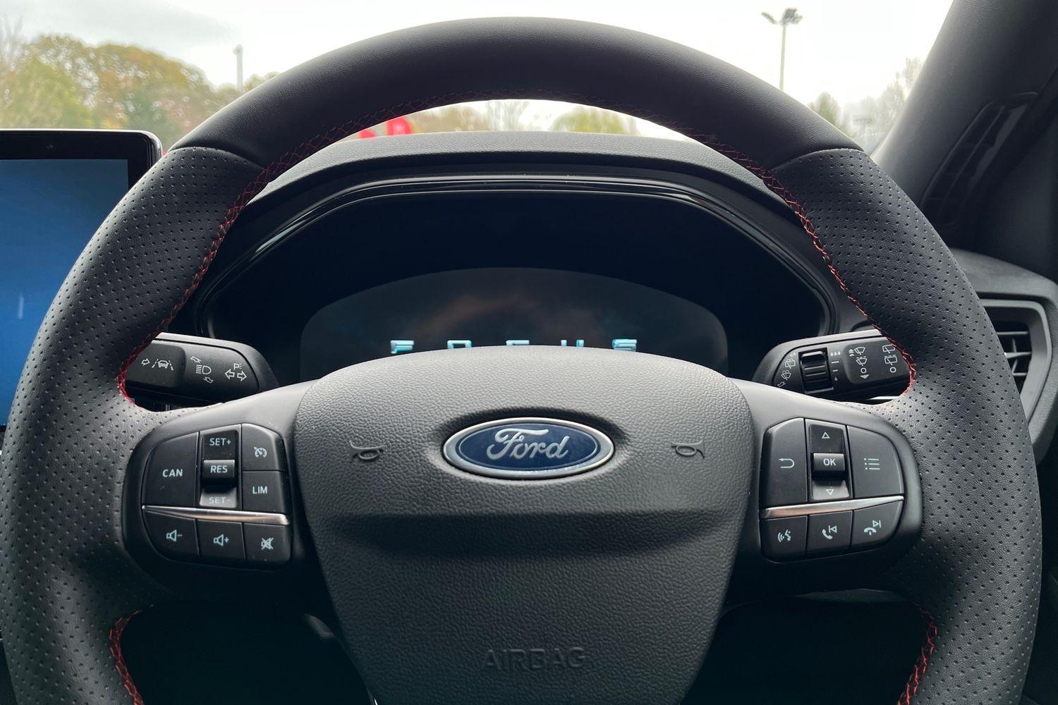 Ford Focus Photo 11