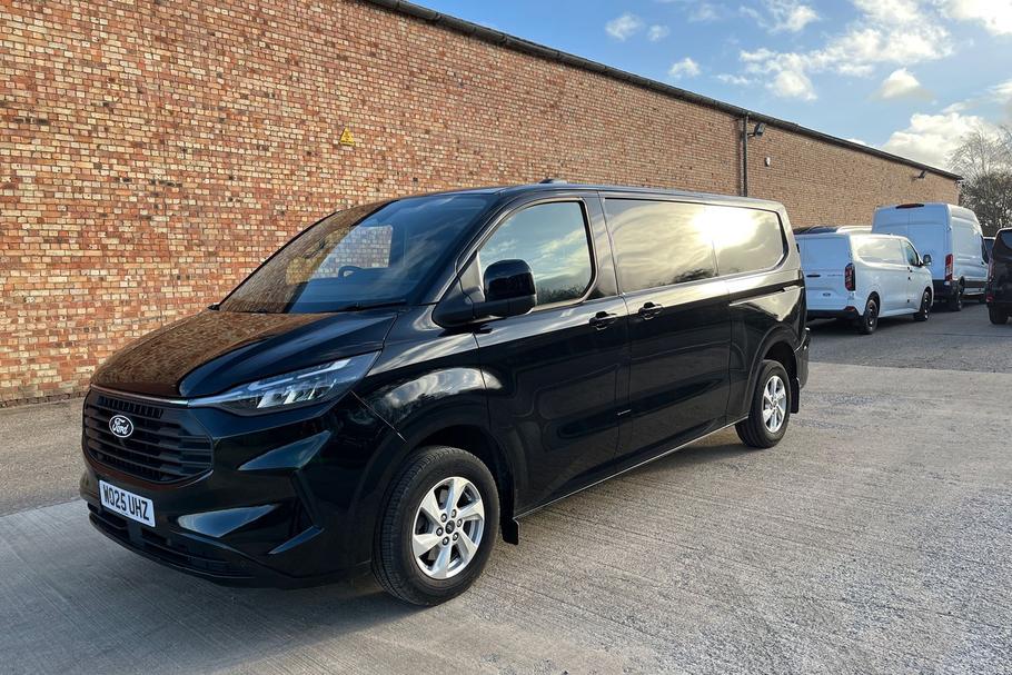 Used Ford TRANSIT CUSTOM 24