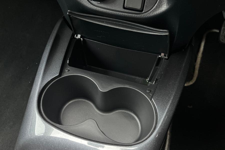 Toyota Yaris Photo autoimg-2a0b36e2b99fca4704ded3a7a05b4a8886338c09.jpg