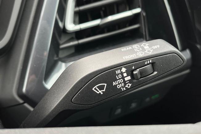 AUDI Q4 E-Tron Photo 55