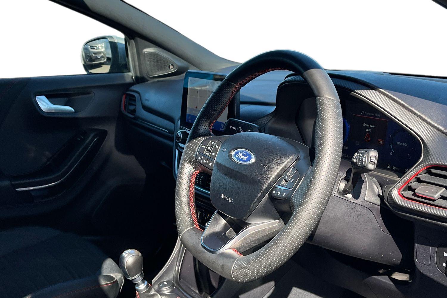 Ford PUMA Photo 8