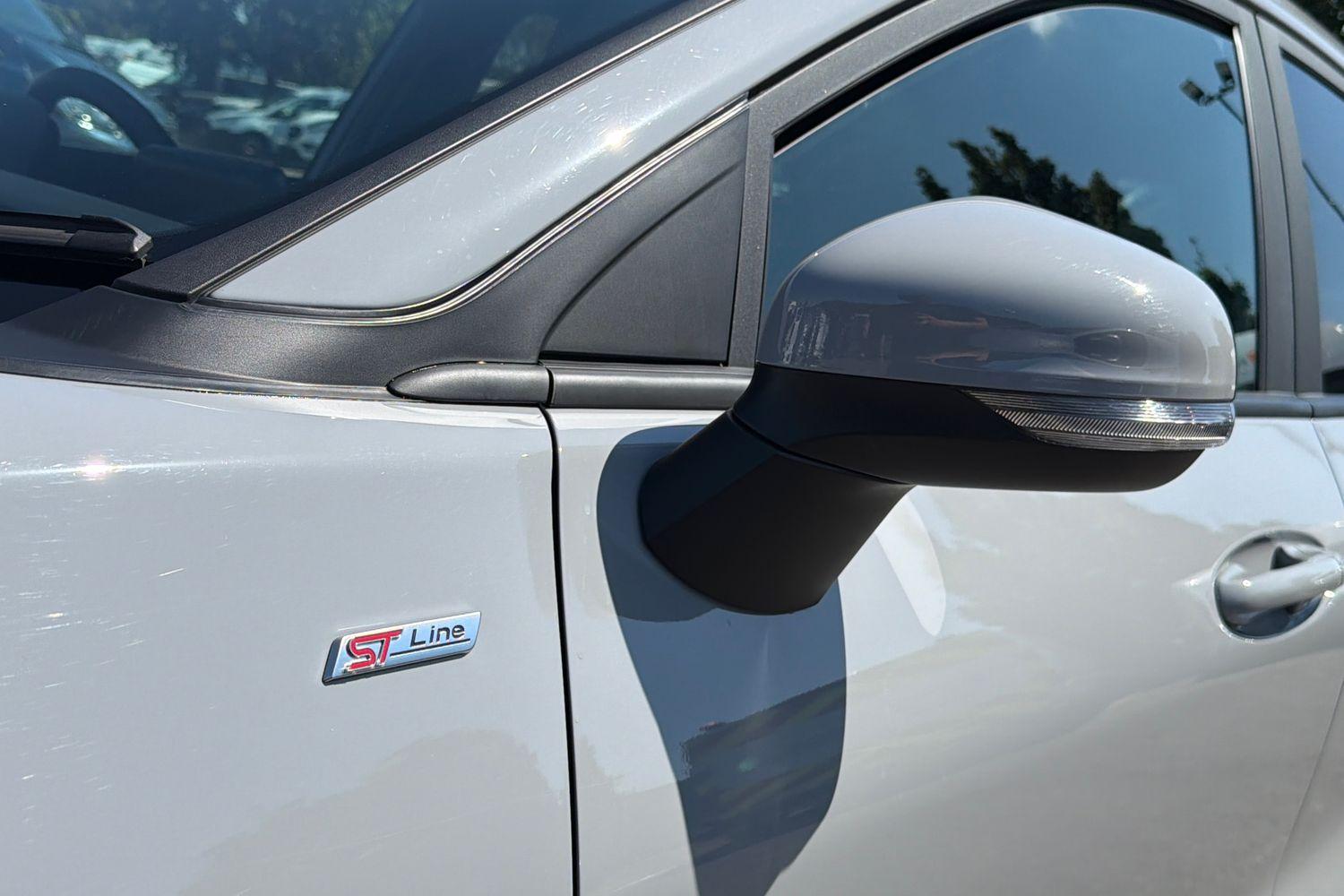 Ford PUMA Photo 34