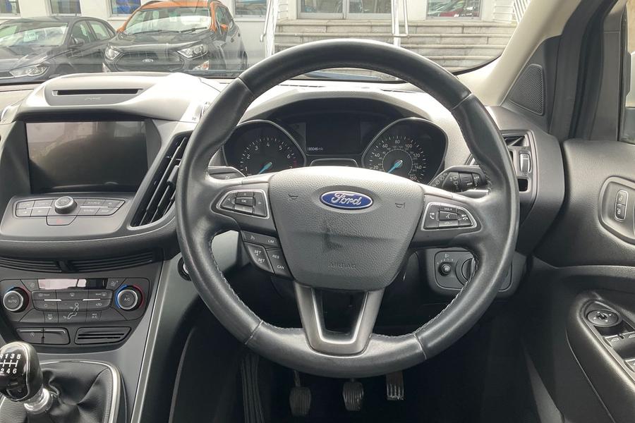Ford KUGA Photo autoimg-2a1c6de7f1d90a1228aa0d1aed624835042b2b69.jpg