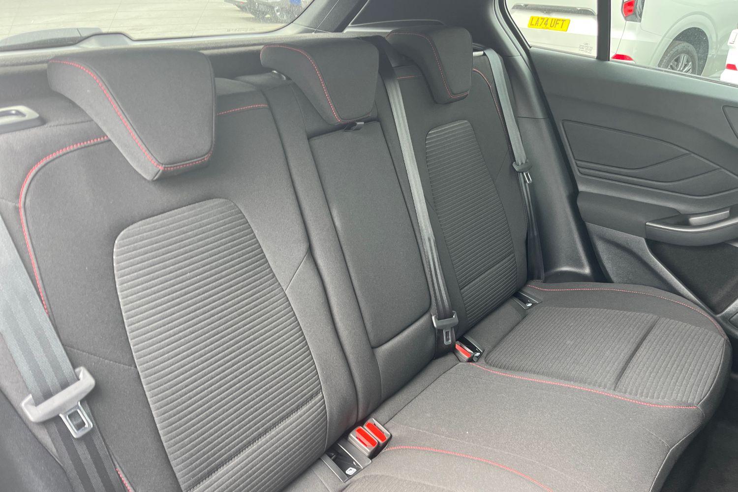 Ford FOCUS Photo 19